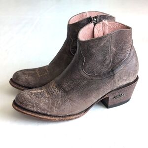 Miss Macie Distressed Leather Western Short Boot Booties Women's Size 8